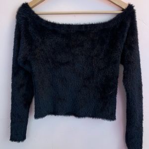 Off shoulder fuzzy crop top